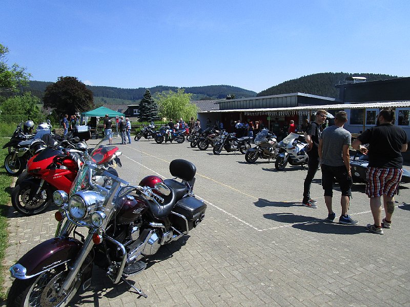 2018.05.26 Probefahrt, Bier, Grill, Freunde, Whisky und... Pflasterarbeiten (166).JPG